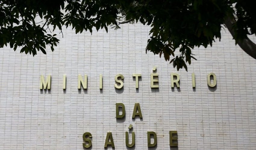  Brasil fez 206 transplantes de coração no primeiro semestre deste ano