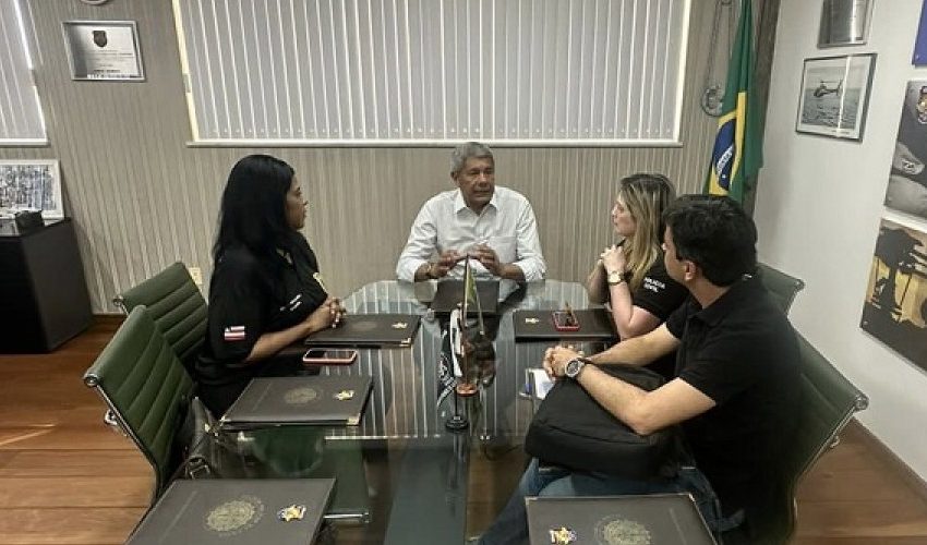  Jerônimo se reúne com Polícia para cobrar rapidez no caso de Mãe Bernadete