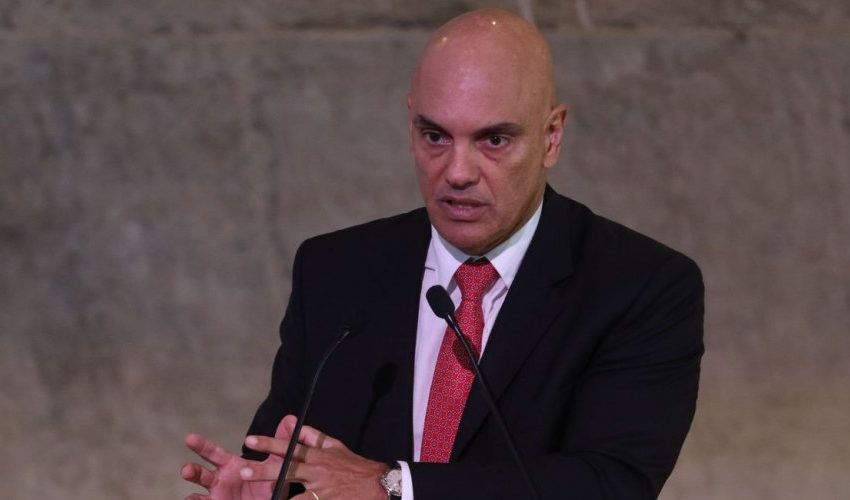  Moraes diz que desinformação na internet põe em risco a democracia