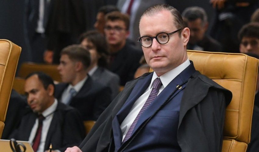  Zanin suspende concurso da PMDF por limitar participação de mulheres