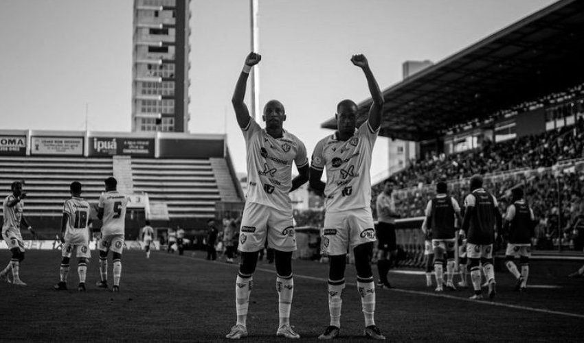  Durante partida, fotógrafo do Vitória é vítima de racismo