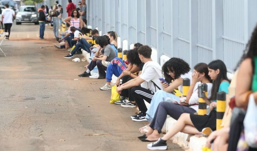  Primeiro dia de provas do Enem somou mais de 4 mil inscritos eliminados