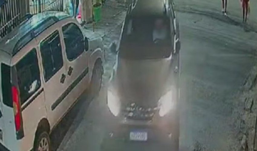  Grupo de fieis é assaltado saindo da igreja no Sábado de Aleluia (30)