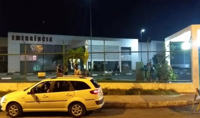  Mulher se torna alvo de bala perdida no subúrbio de Salvador enquanto voltava da igreja