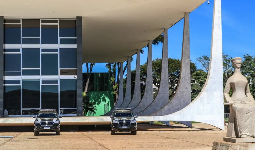  Moraes liberta coronéis da PMDF réus por omissão no 8 de janeiro
