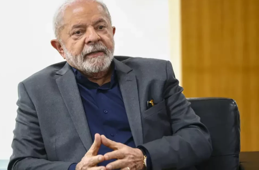  Lula lamenta mortes ocorridas durante acidente com ônibus que iria para Vitória da Conquista