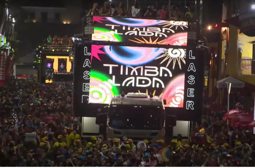  Carlinhos Brown confirma dois dias de Timbalada em 2026